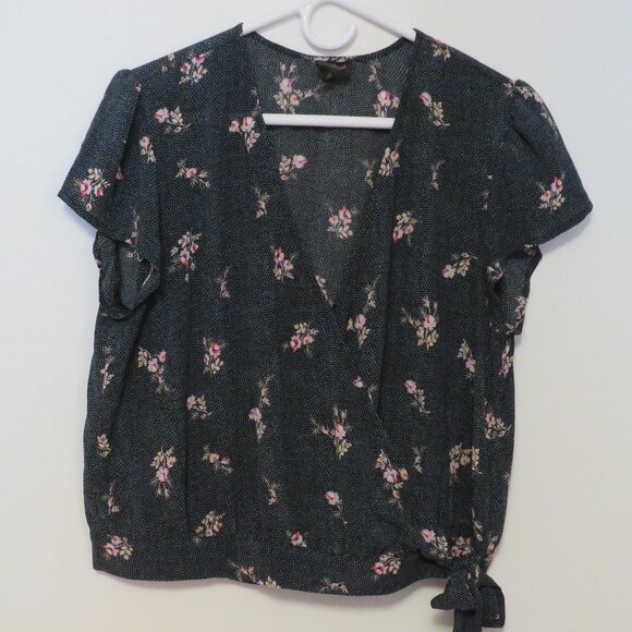 Free Press Blouse Short Sleeve Black w Pink Flowers & Green Dots Size L Women's - Picture 1 of 10